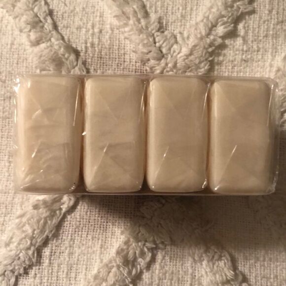 French Milled Oat Milk Shea Butter & Argan Oil Hand & Body Soap set of 4 - Picture 5 of 6